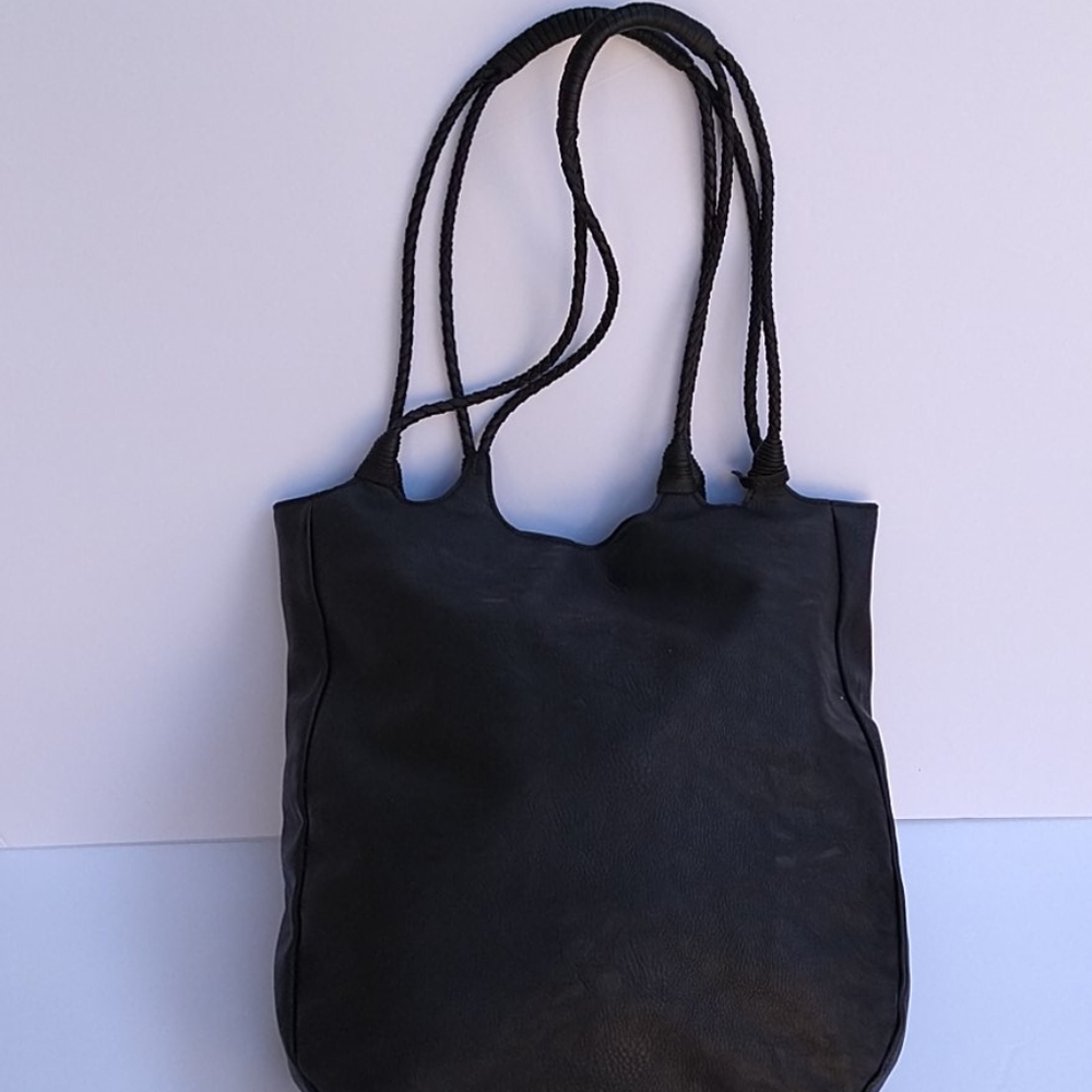 Mossimo - Picture 2 of 7